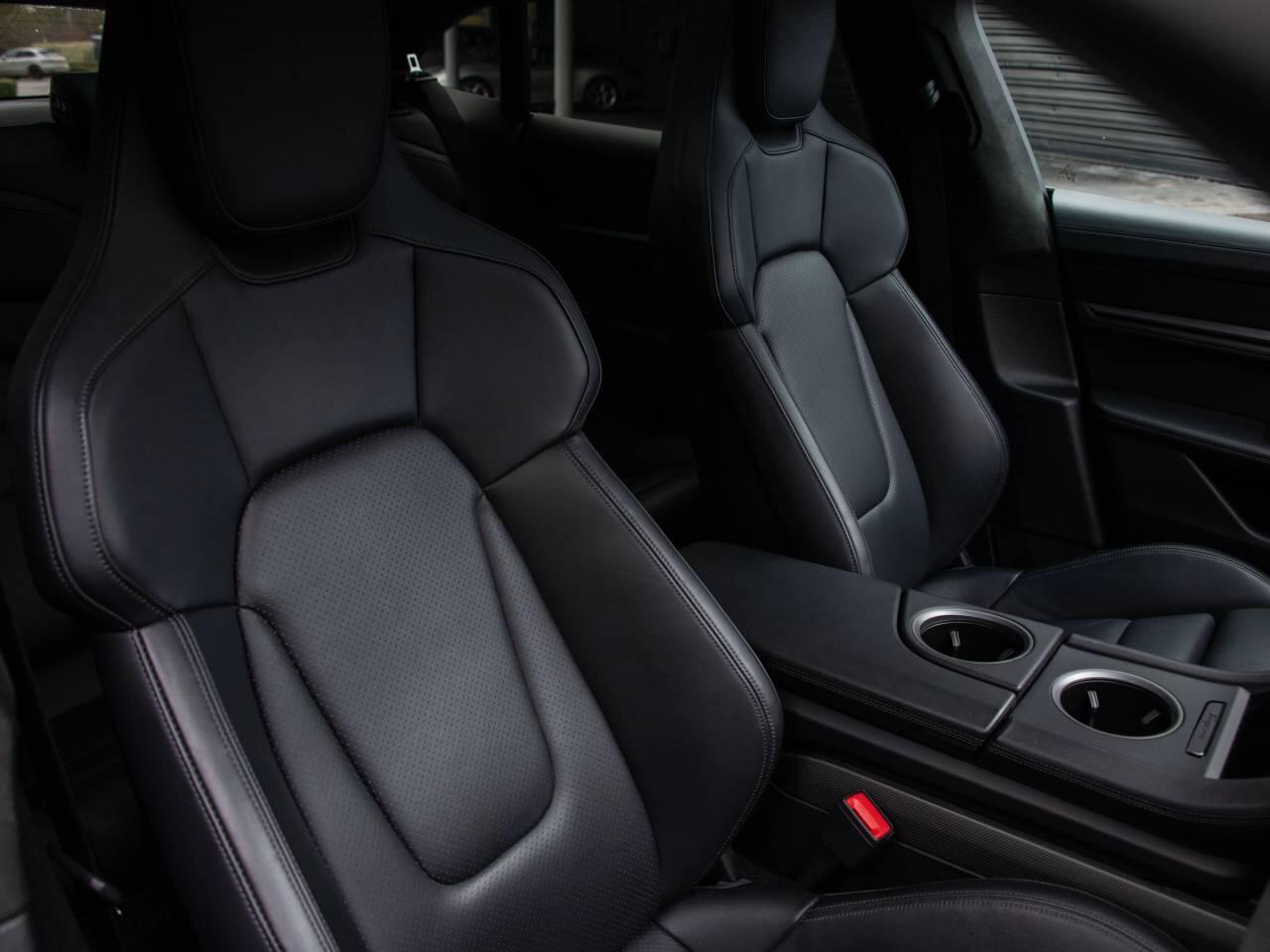 Used Porsche Taycan 2022 for sale - 77512392: Photo 5