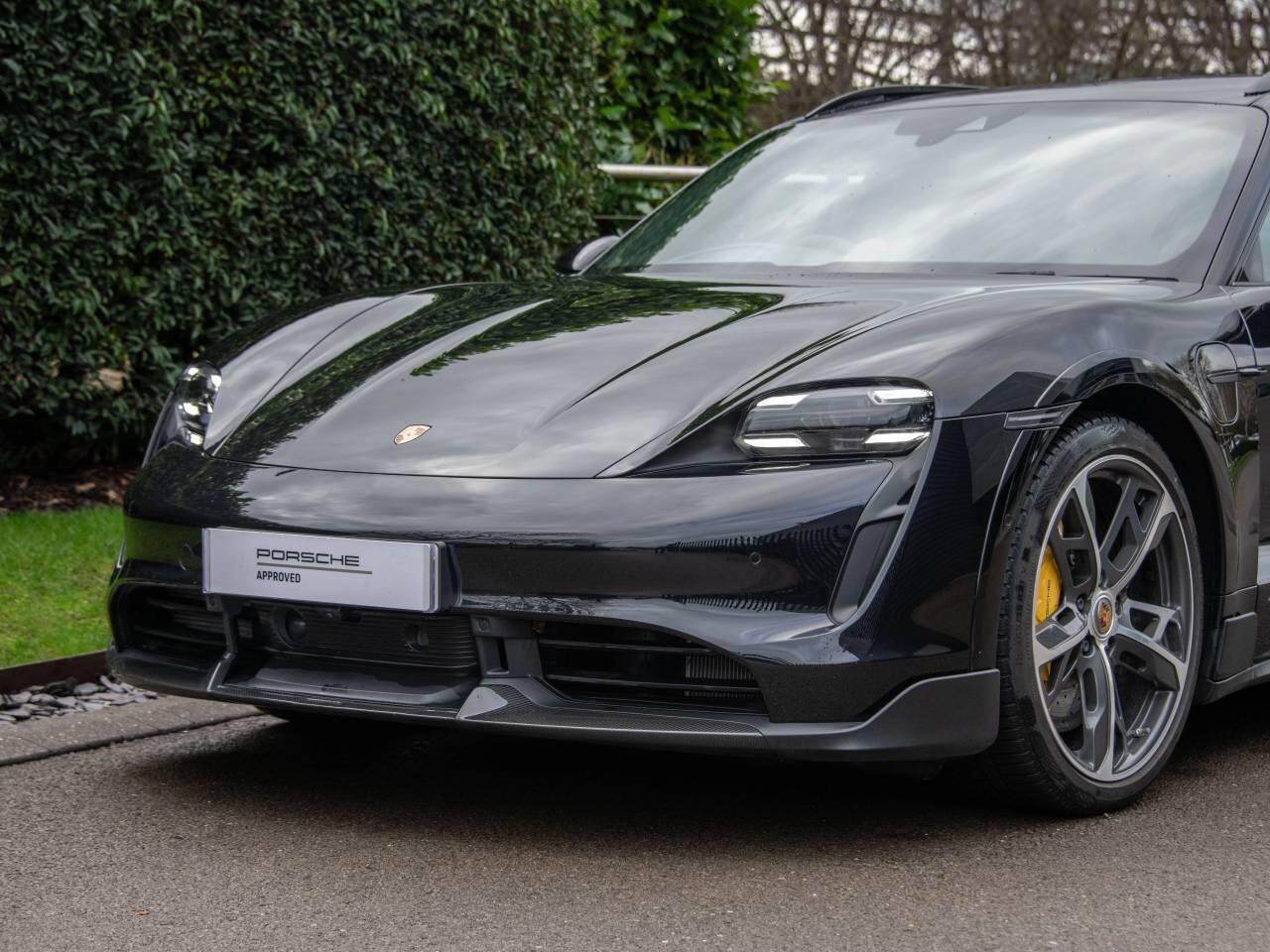 Used Porsche Taycan 2022 for sale - 77512392: Photo 9