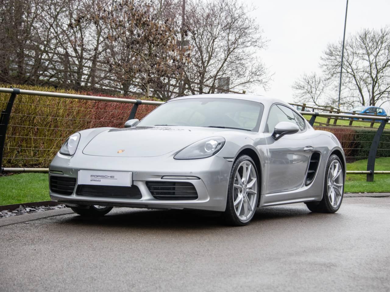 Used Porsche Cayman 2024 for sale - 77627267: Photo 9
