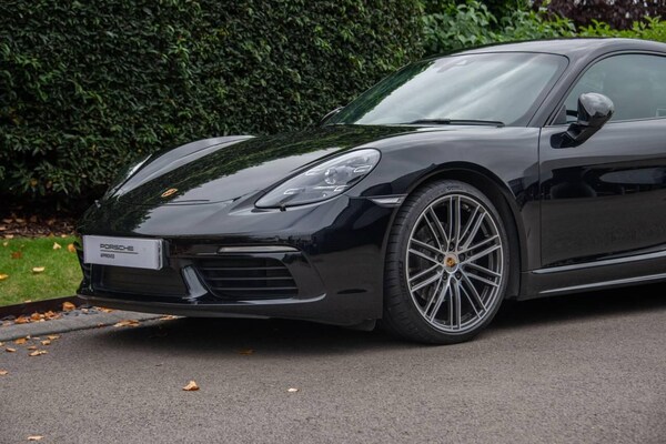 Used Porsche Cayman 2022 for sale - 76248647: Photo 12