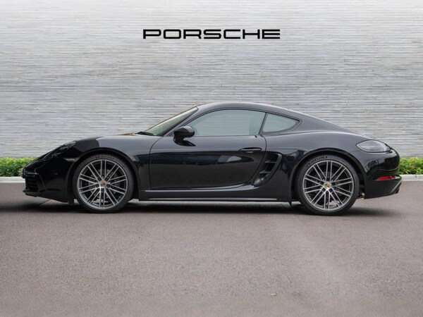 Used Porsche Cayman 2022 for sale - 76248647: Photo 2
