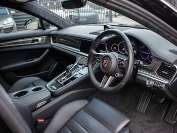 Used Porsche Panamera 2024 for sale - 76677312: Photo