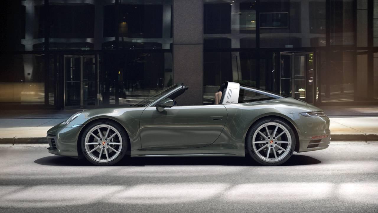 Used Porsche 911 2022 for sale - 77710872: Photo 2