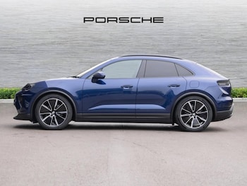 Used Porsche Macan 2025 for sale - 76680339: Photo