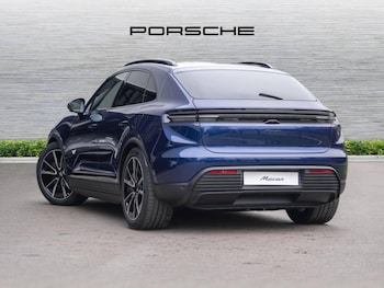 Used Porsche Macan 2025 for sale - 76680339: Photo