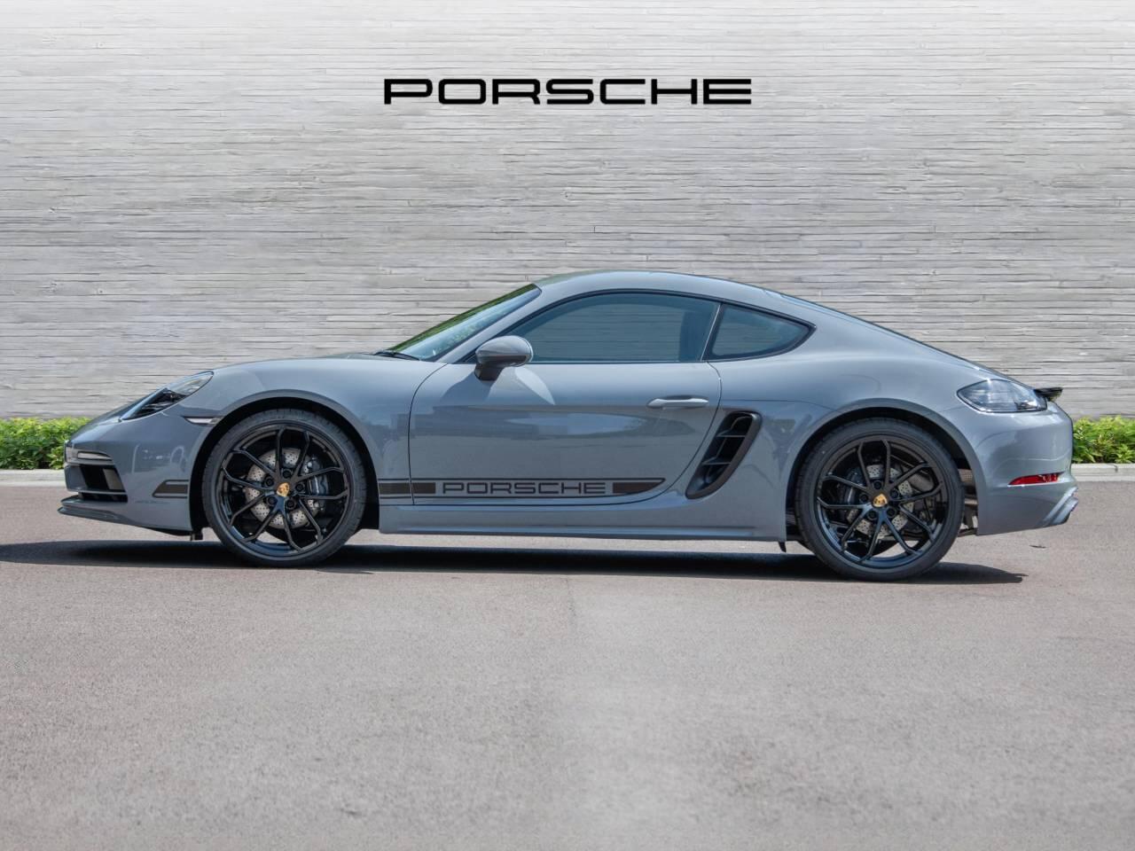 Used Porsche Cayman 2025 for sale - 76679258: Photo 2