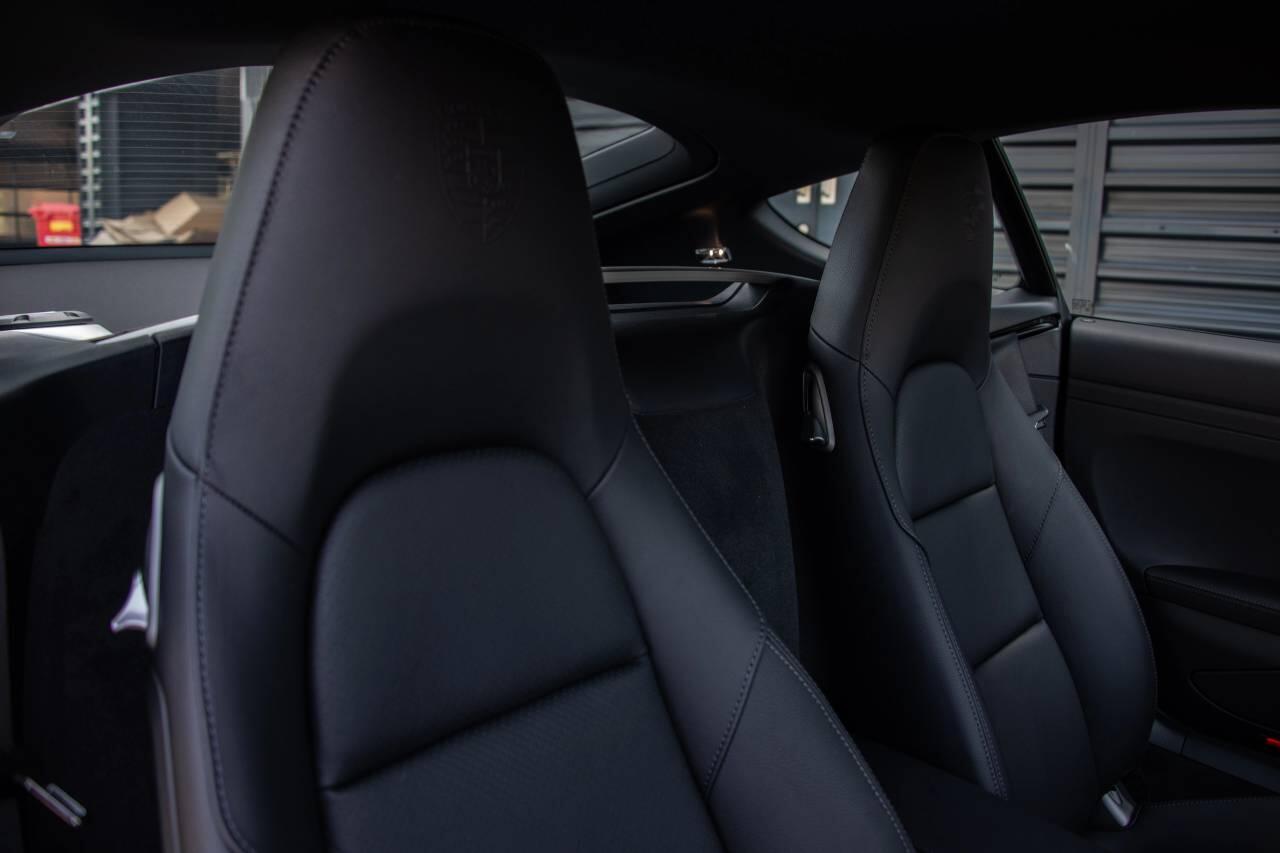 Used Porsche Cayman 2025 for sale - 76679258: Photo 5