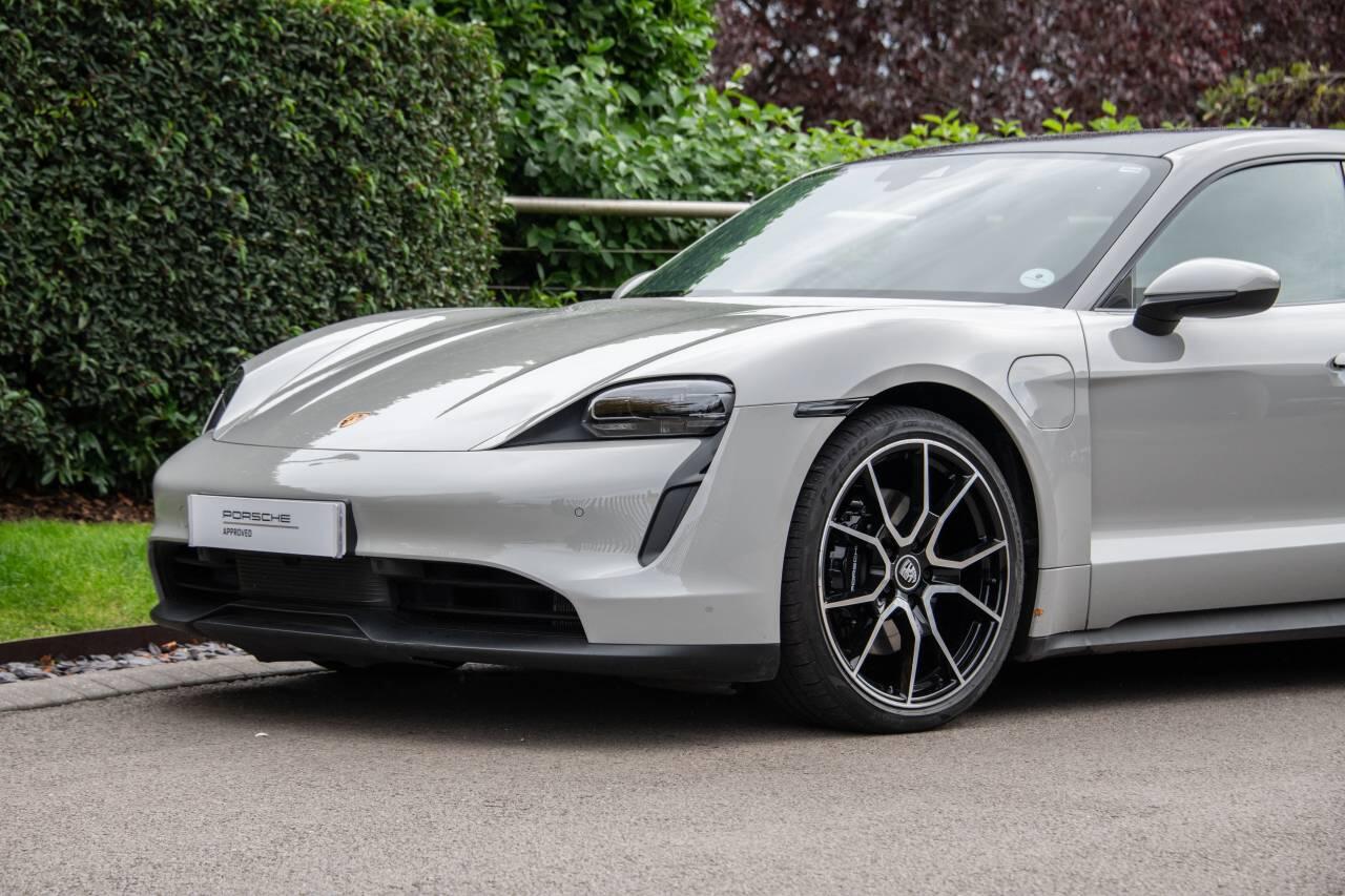 Used Porsche Taycan 2023 for sale - 76675855: Photo 10