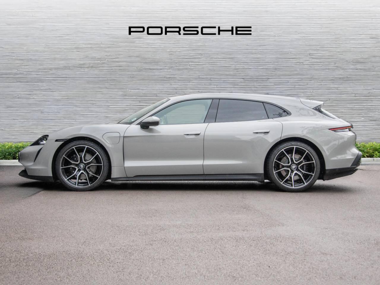 Used Porsche Taycan 2023 for sale - 76675855: Photo 2