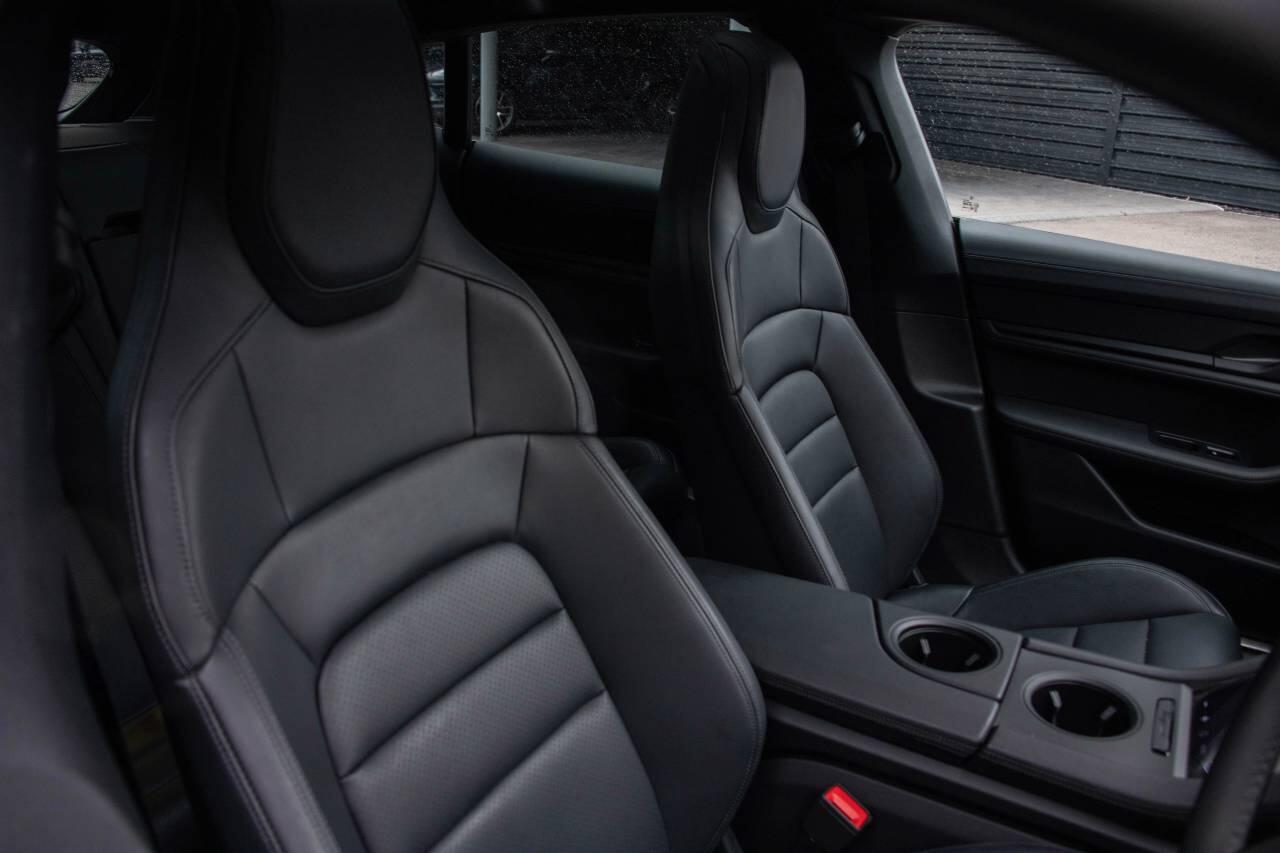 Used Porsche Taycan 2023 for sale - 76675855: Photo 5