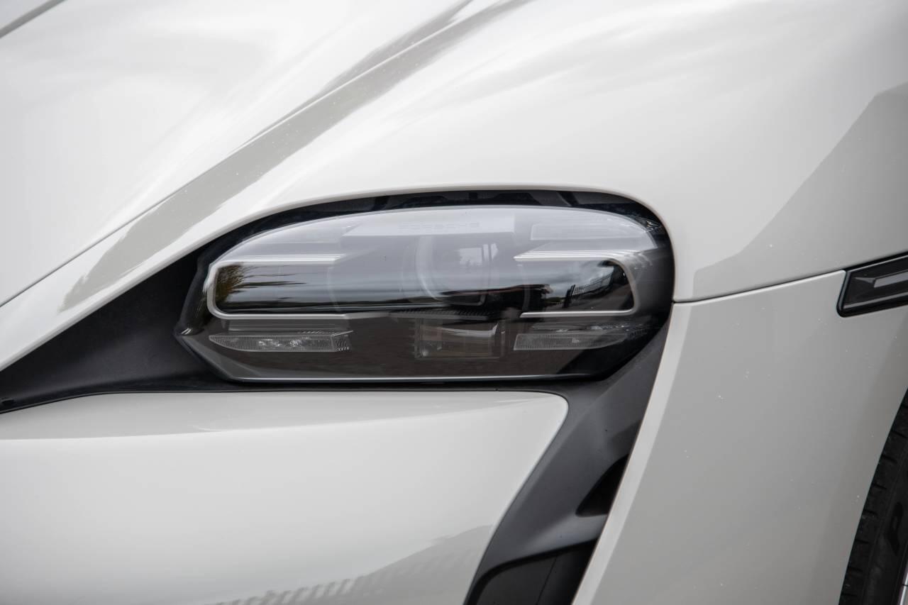 Used Porsche Taycan 2023 for sale - 76675855: Photo 8