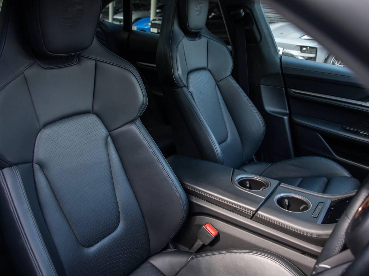 Used Porsche Taycan 2023 for sale - 78049224: Photo 5