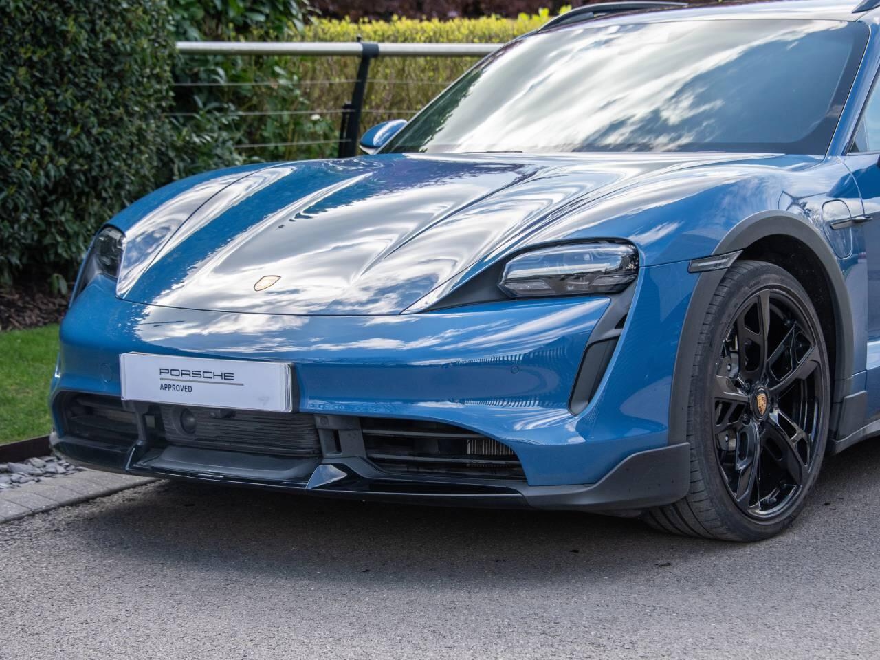 Used Porsche Taycan 2023 for sale - 78049224: Photo 8