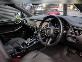 Used Porsche Macan 2021 for sale - 76231206: Photo