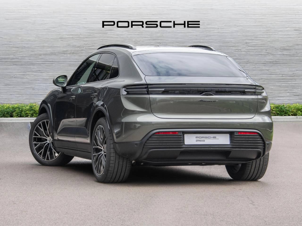 Used Porsche Macan 2025 for sale - 76692552: Photo 3