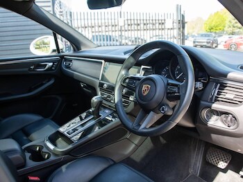 Used Porsche Macan 2024 for sale - 78469287: Photo