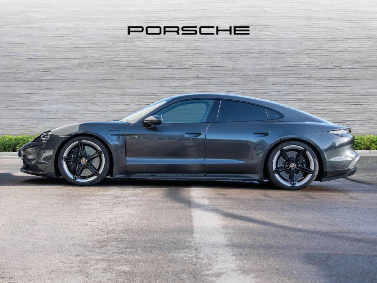 Used Porsche Taycan 2023 for sale - 76900253: Photo 2