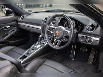 Used Porsche Boxster 2018 for sale - 76231232: Photo