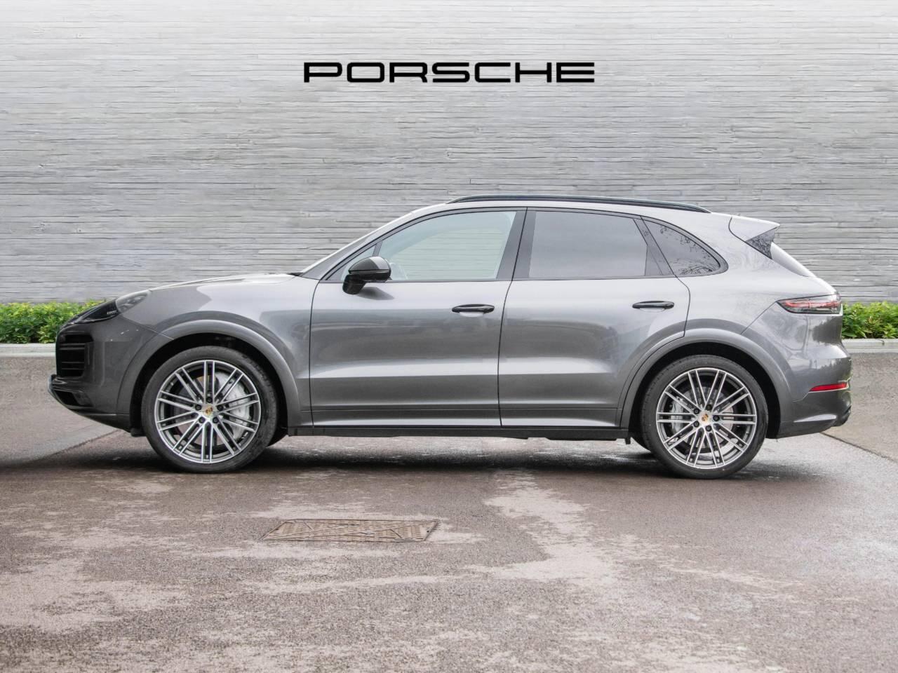 Used Porsche Cayenne 2019 for sale - 78008941: Photo 2