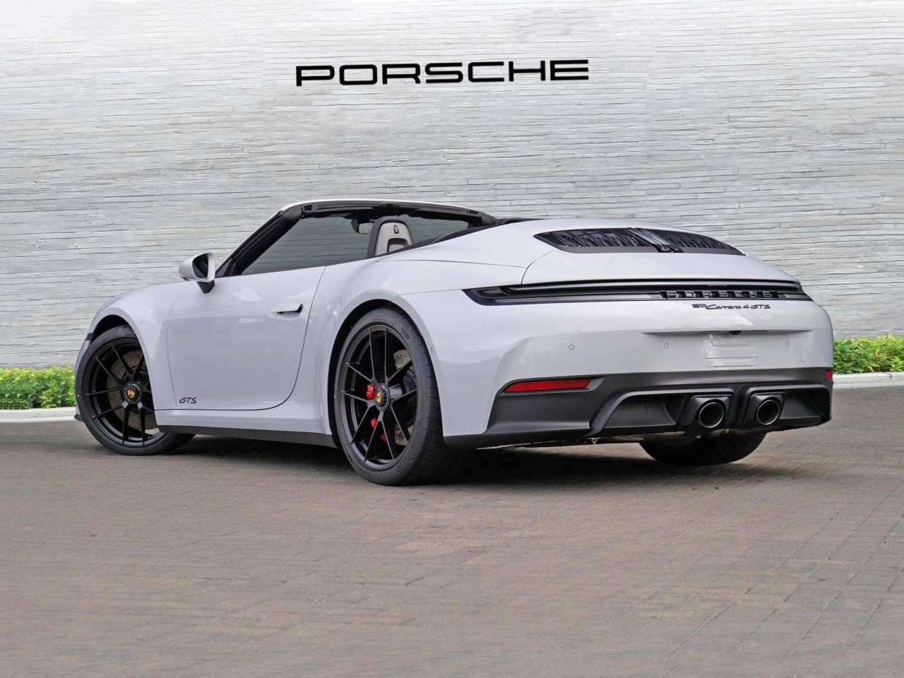 Used Porsche 911 2025 for sale - 76692547: Photo 2