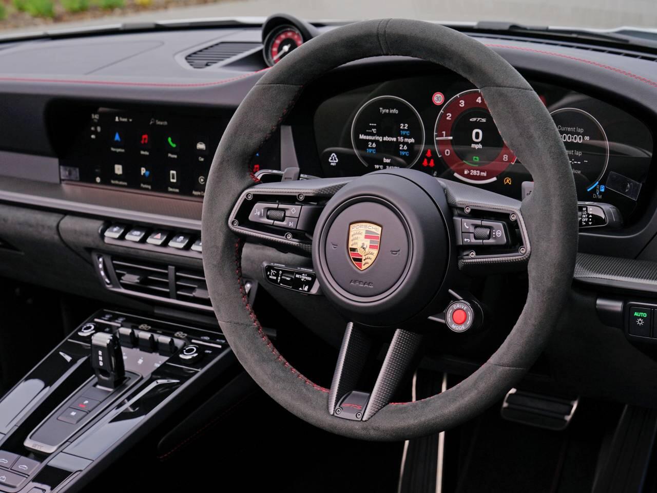 Used Porsche 911 2025 for sale - 76692547: Photo 4