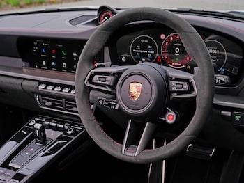 Used Porsche 911 2025 for sale - 76692547: Photo