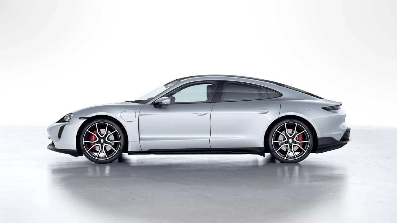 Used Porsche Taycan 2022 for sale - 77885192: Photo 2