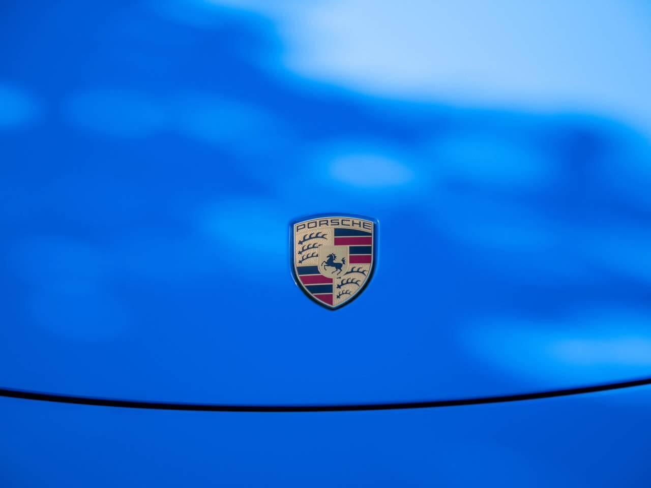 Used Porsche Cayman 2023 for sale - 77916051: Photo 11