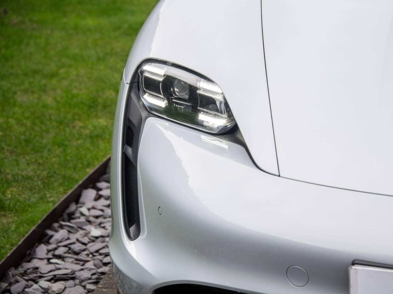 Used Porsche Taycan 2022 for sale - 77885191: Photo 10