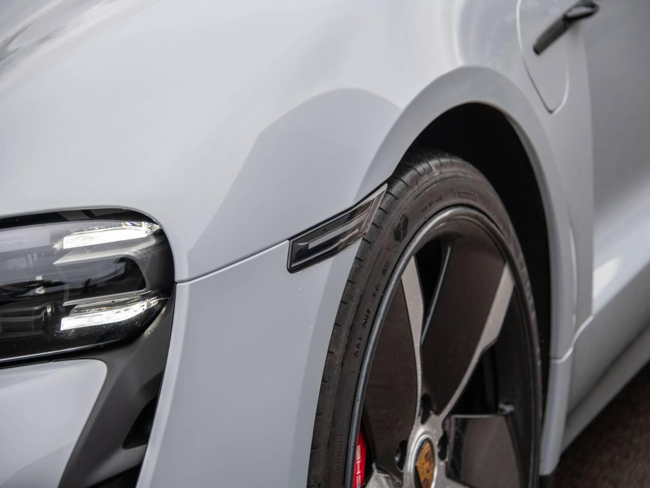 Used Porsche Taycan 2022 for sale - 77885191: Photo 12