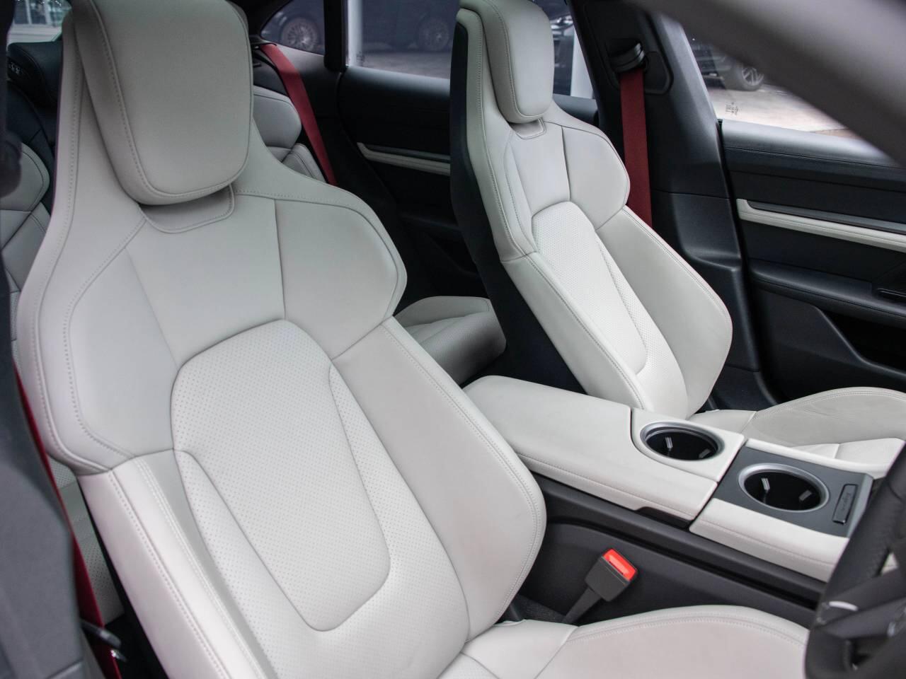 Used Porsche Taycan 2022 for sale - 77885191: Photo 5