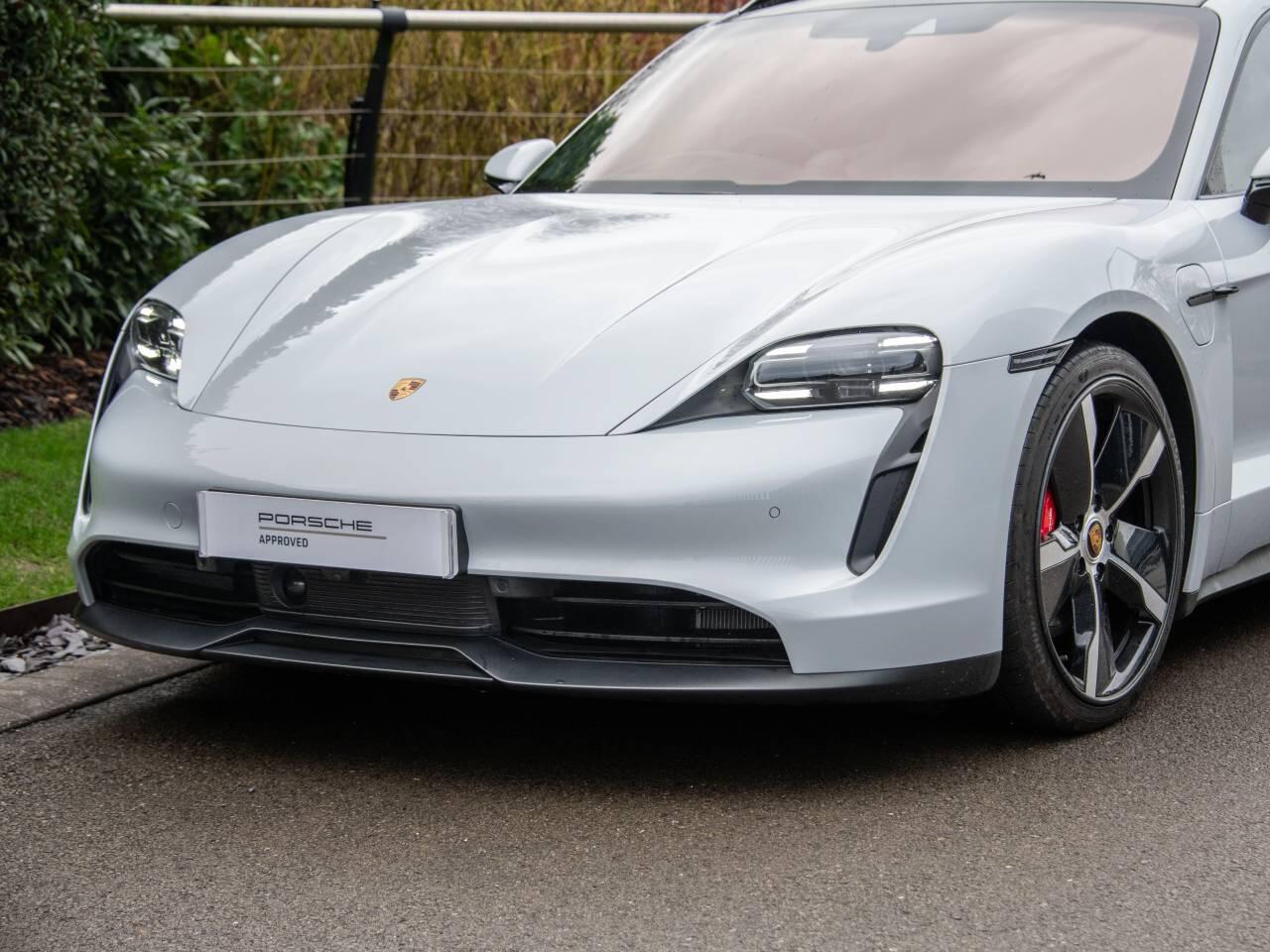 Used Porsche Taycan 2022 for sale - 77885191: Photo 9