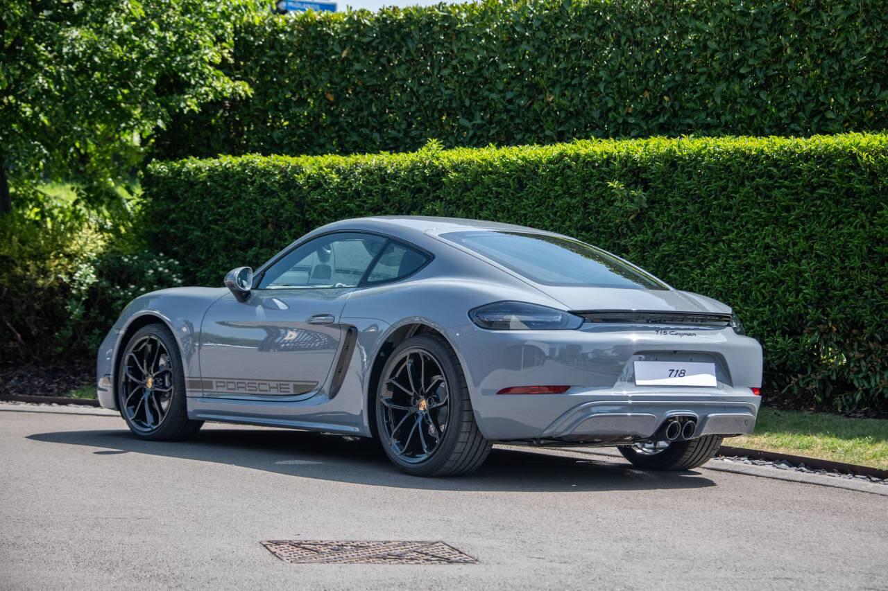 Used Porsche Cayman 2025 for sale - 77685524: Photo 12