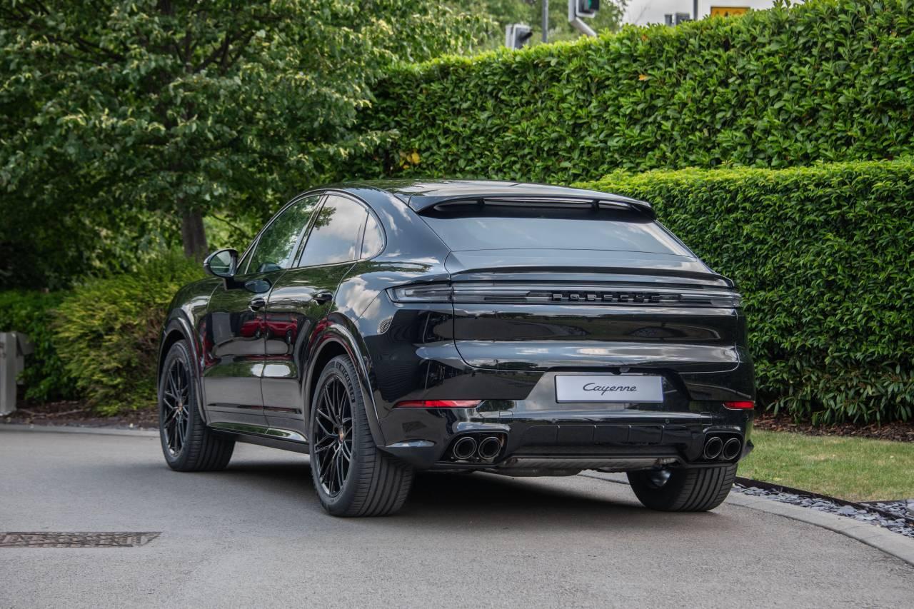 Used Porsche Cayenne 2025 for sale - 76679676: Photo 10