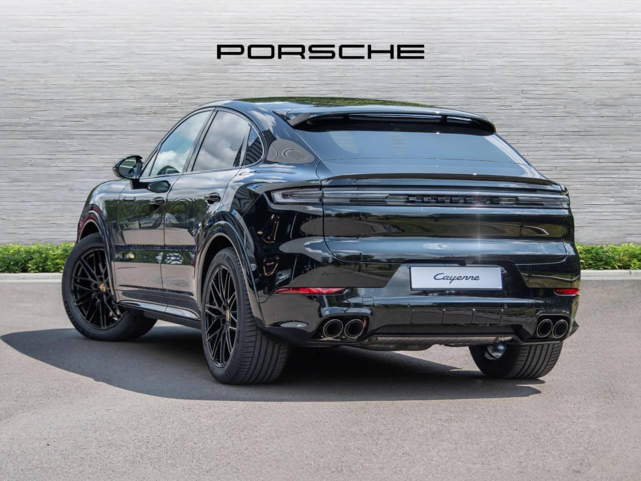 Used Porsche Cayenne 2025 for sale - 76679676: Photo 3