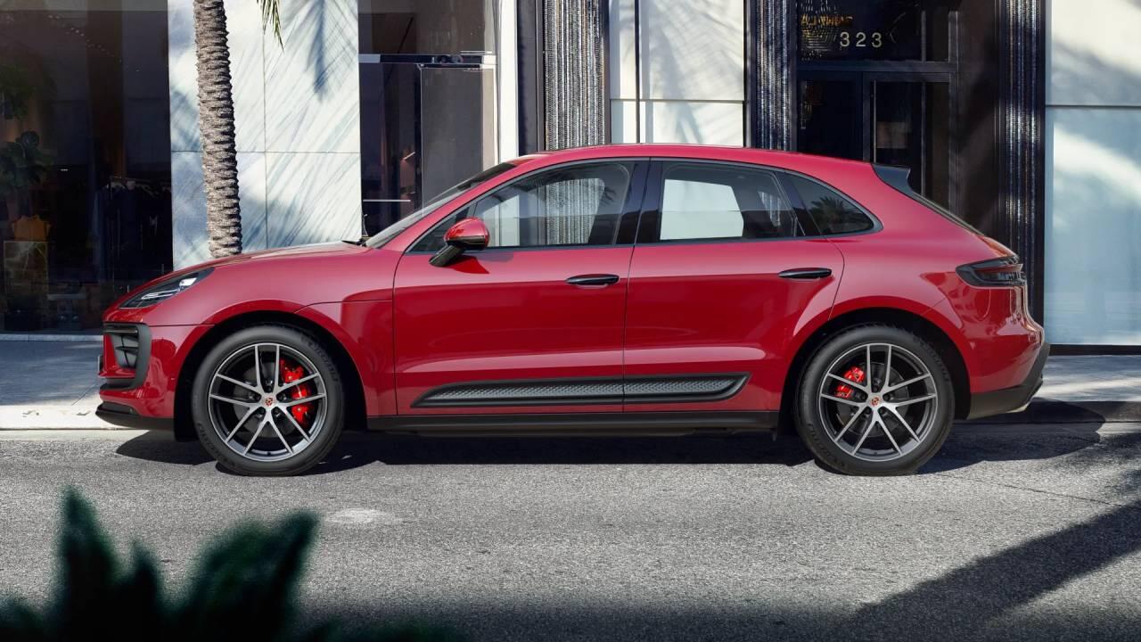 Used Porsche Macan 2022 for sale - 76434354: Photo 2