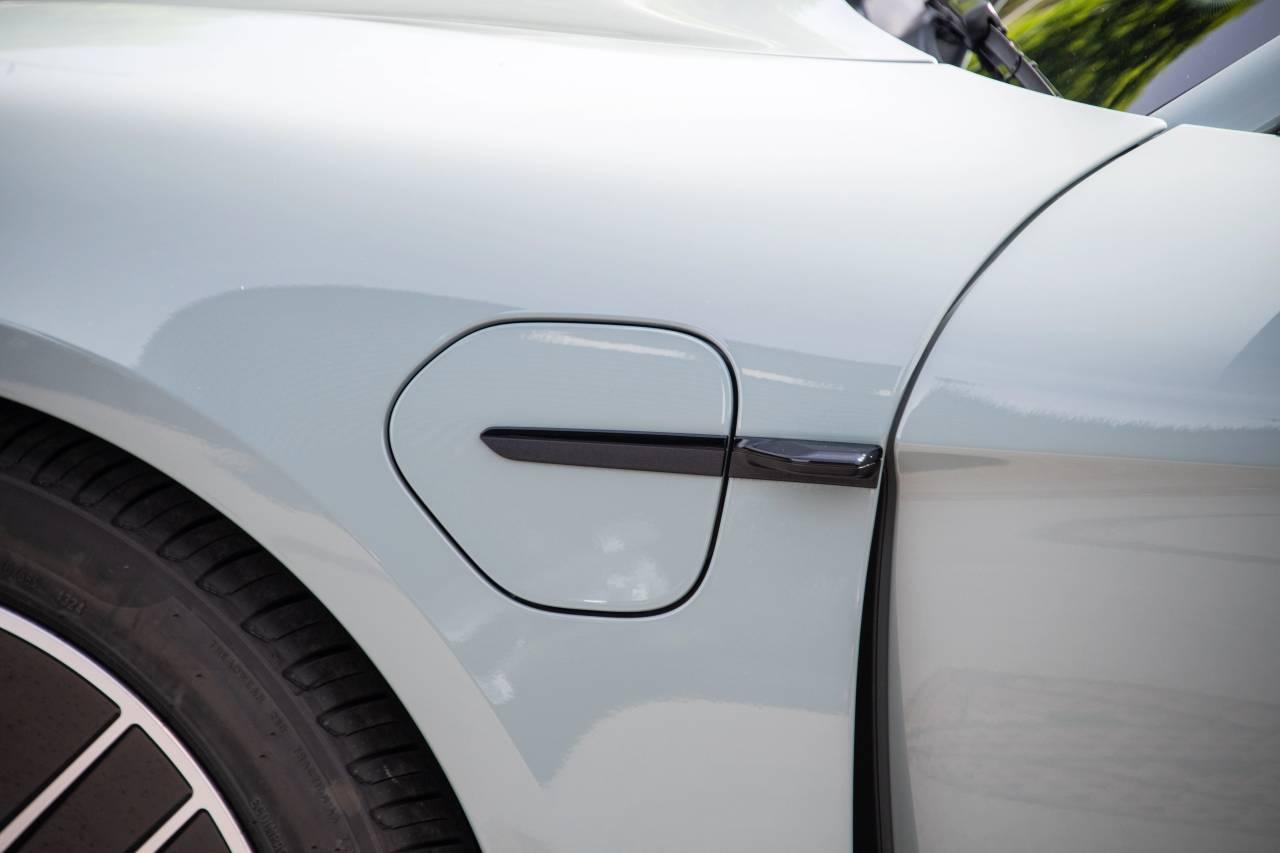 Used Porsche Taycan 2025 for sale - 76678521: Photo 12