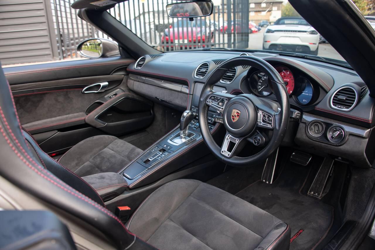 Used Porsche Boxster 2019 for sale - 76731387: Photo 4