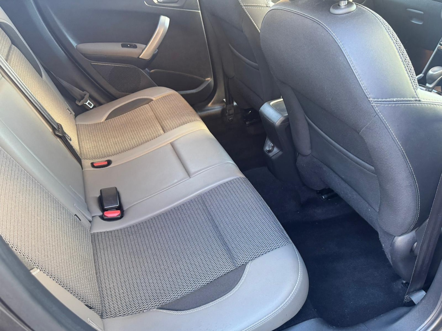 Used Peugeot 2008 2017 for sale - 78072569: Photo 15