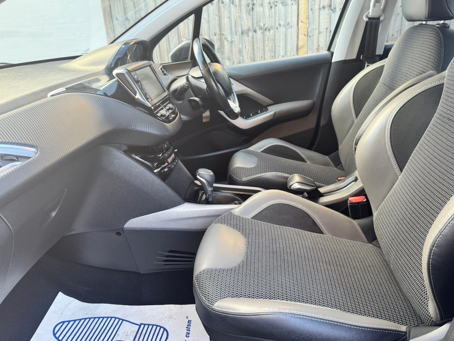 Used Peugeot 2008 2017 for sale - 78072569: Photo 20