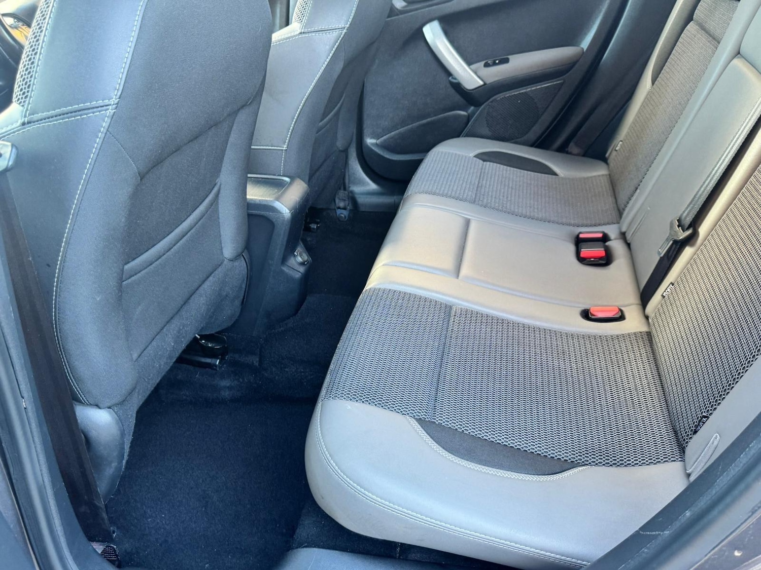 Used Peugeot 2008 2017 for sale - 78072569: Photo 23