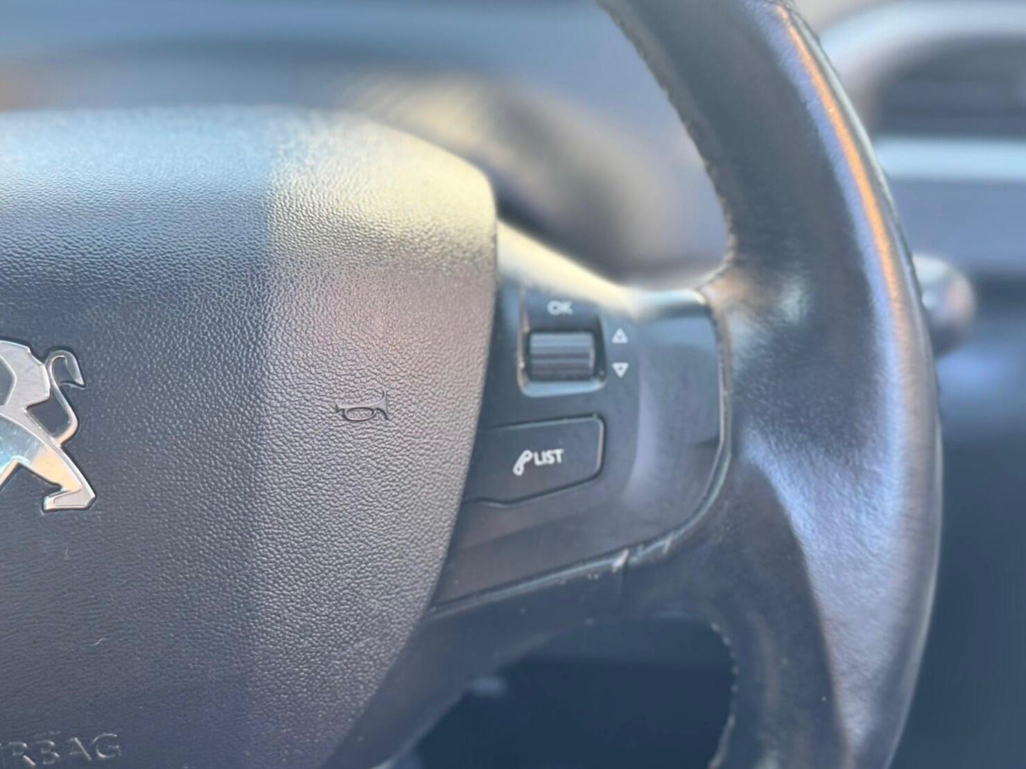 Used Peugeot 2008 2017 for sale - 78072569: Photo 28