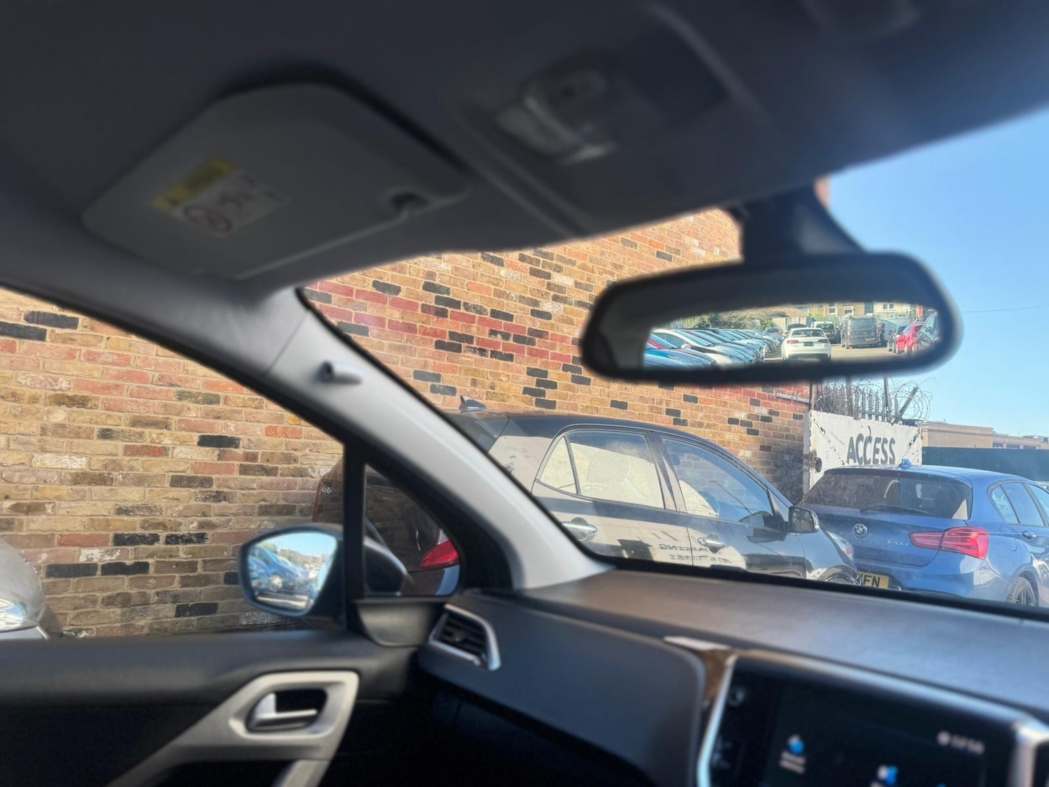 Used Peugeot 2008 2017 for sale - 78072569: Photo 32