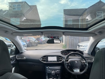 Used Peugeot 308 2018 for sale - 78783835: Photo