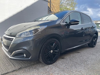 Used Peugeot 208 2015 for sale - 78275282: Photo