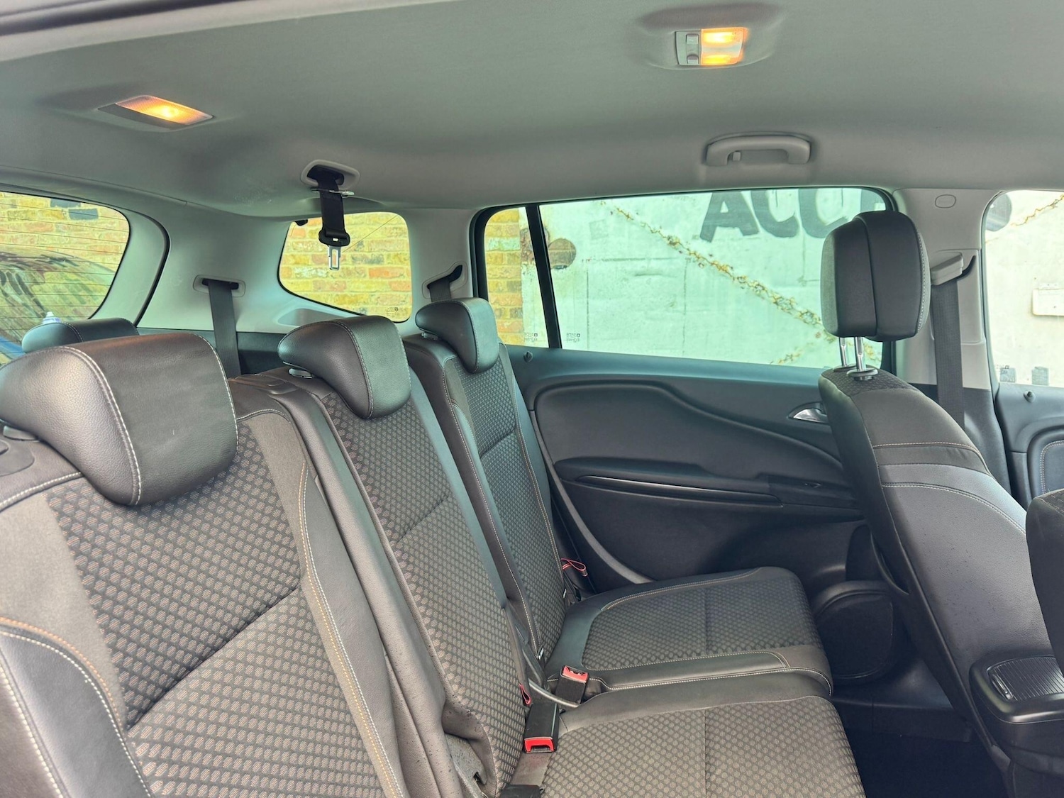 Used Vauxhall Zafira 2016 for sale - 78072538: Photo 16