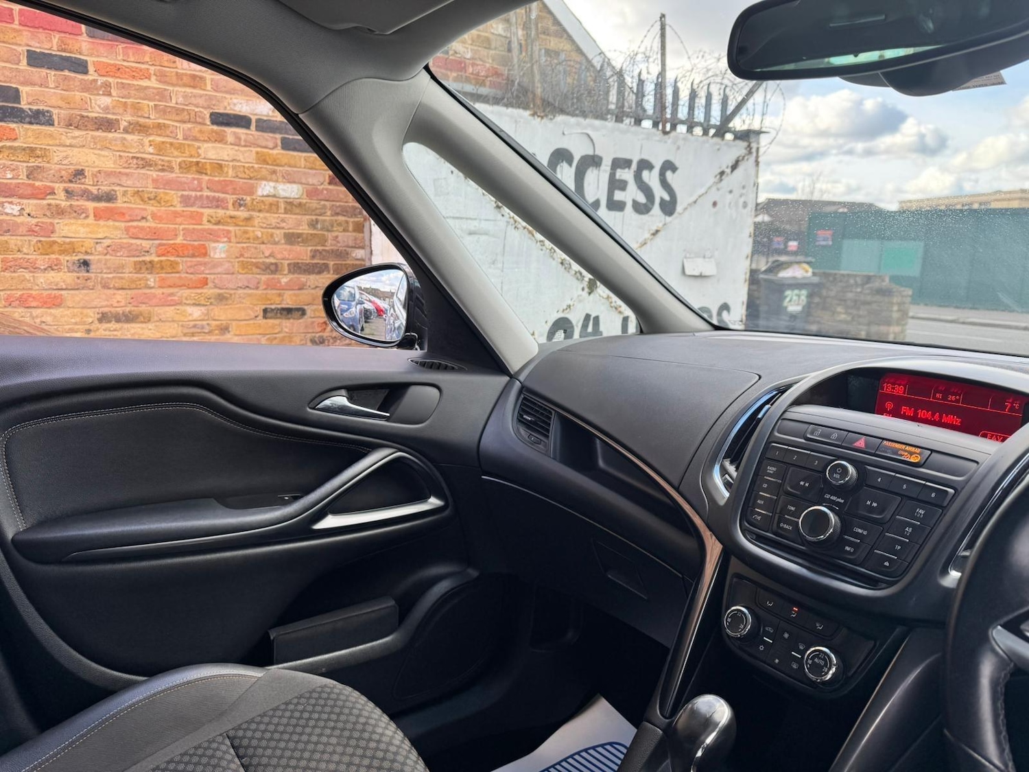 Used Vauxhall Zafira 2016 for sale - 78072538: Photo 44