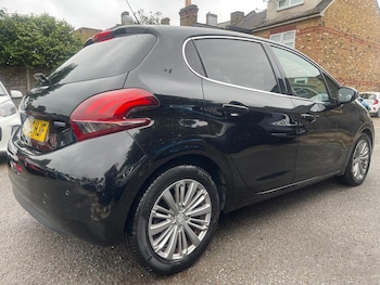 Used Peugeot 208 2016 for sale - 78934012: Photo