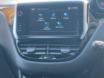 Used Peugeot 2008 2017 for sale - 78461053: Photo