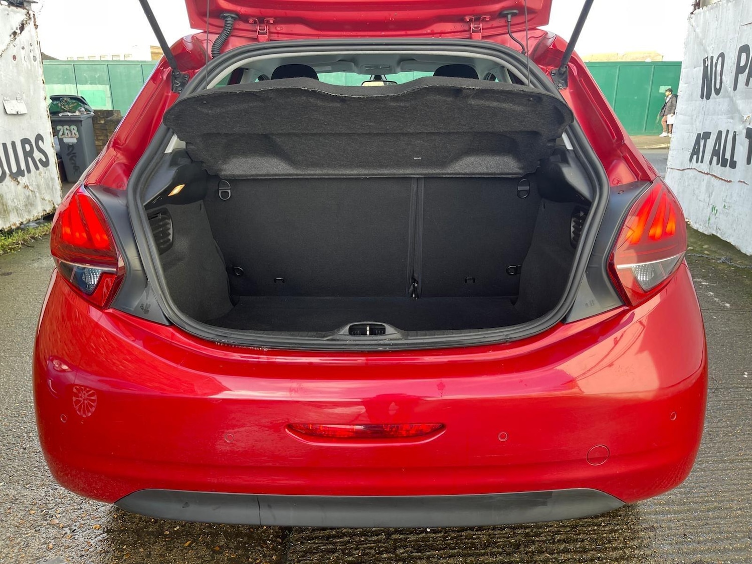 Used Peugeot 208 for sale - 78116259: Photo 4